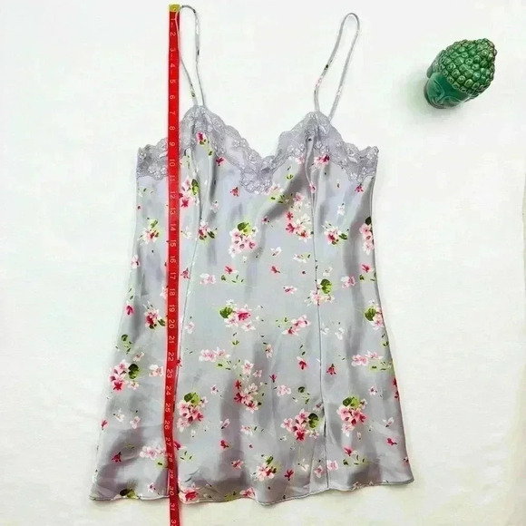Vintage 90s Victoria's Secret Slip Nightgown Lavender Floral Lace Lingerie SizeS - Picture 14 of 16